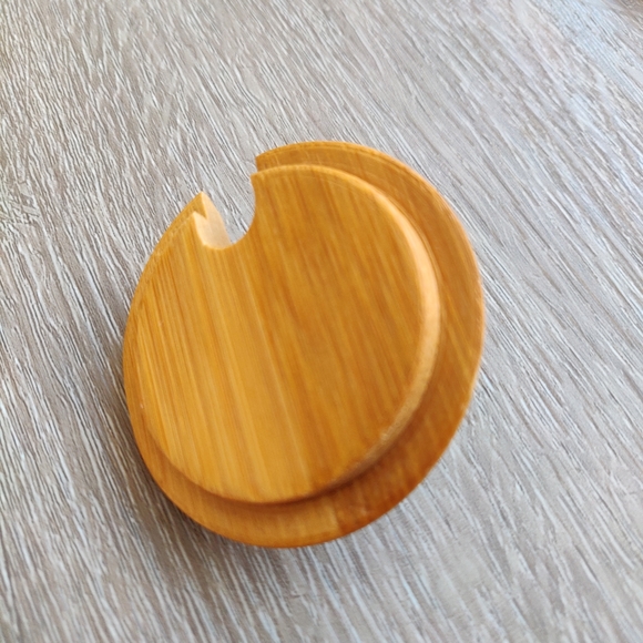 White Decorative Honey Pot with Wooden Dipper and Lid - Picture 4 of 10